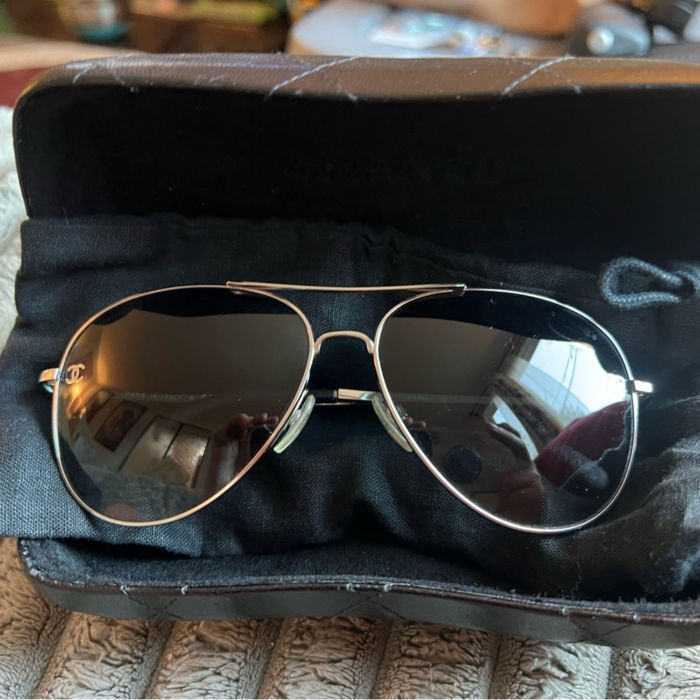 Chanel women’s sunglasses 4189 TQ